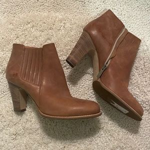 Aquatalia Italian leather boots